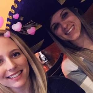 Meet your Posher, Lura